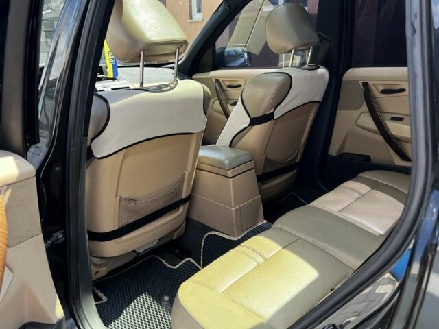 Черный БМВ Х3, объемом двигателя 3 л и пробегом 320 тыс. км за 5400 $, фото 5 на Automoto.ua