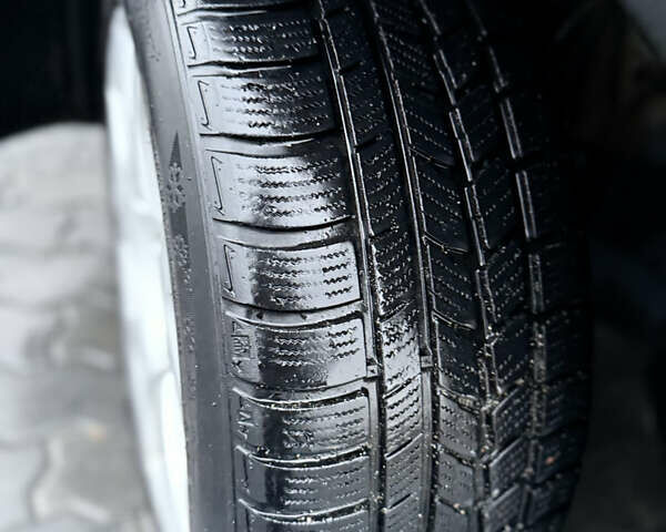 БМВ Х3 2005 в Черновцах на Automoto.ua Черный БМВ Х3, объемом двигателя 3 л и пробегом 400 тыс. км за 5700 $, фото 29 на Automoto.ua