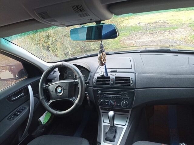 Чорний БМВ Х3, об'ємом двигуна 3 л та пробігом 380 тис. км за 9500 $, фото 5 на Automoto.ua