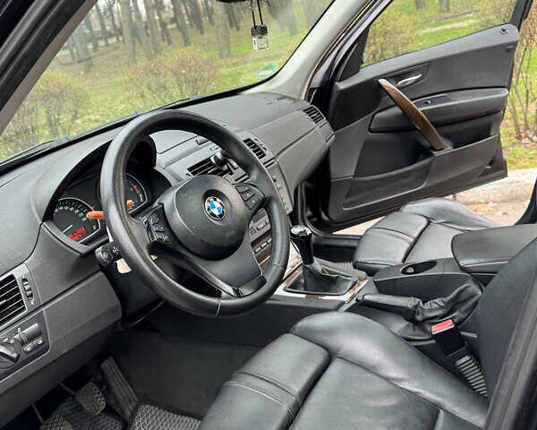 Черный БМВ Х3, объемом двигателя 2 л и пробегом 271 тыс. км за 10000 $, фото 3 на Automoto.ua