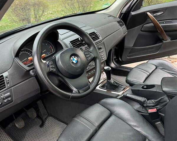 Черный БМВ Х3, объемом двигателя 2 л и пробегом 271 тыс. км за 10000 $, фото 4 на Automoto.ua