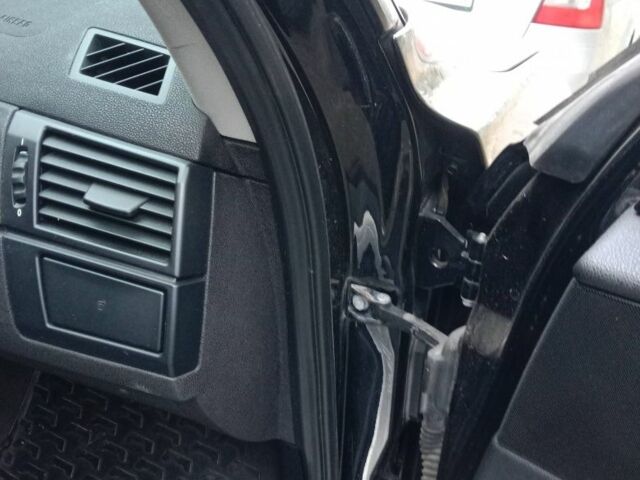 Черный БМВ Х3, объемом двигателя 2 л и пробегом 356 тыс. км за 7000 $, фото 8 на Automoto.ua