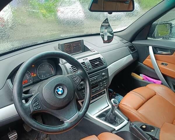 Чорний БМВ Х3, об'ємом двигуна 3 л та пробігом 292 тис. км за 8700 $, фото 34 на Automoto.ua