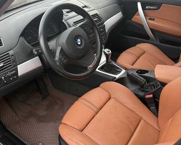 Черный БМВ Х3, объемом двигателя 2 л и пробегом 218 тыс. км за 9650 $, фото 7 на Automoto.ua