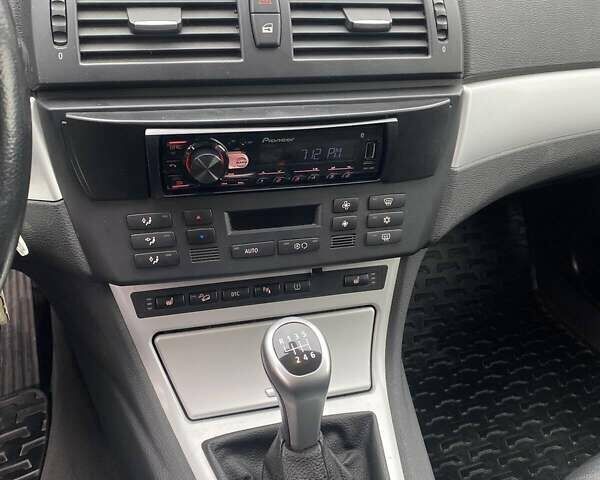 Чорний БМВ Х3, об'ємом двигуна 2 л та пробігом 223 тис. км за 9750 $, фото 29 на Automoto.ua