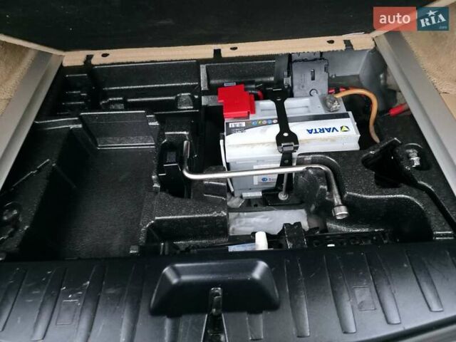 Чорний БМВ Х3, об'ємом двигуна 2 л та пробігом 249 тис. км за 8333 $, фото 67 на Automoto.ua