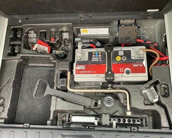 Чорний БМВ Х3, об'ємом двигуна 2 л та пробігом 223 тис. км за 9750 $, фото 33 на Automoto.ua