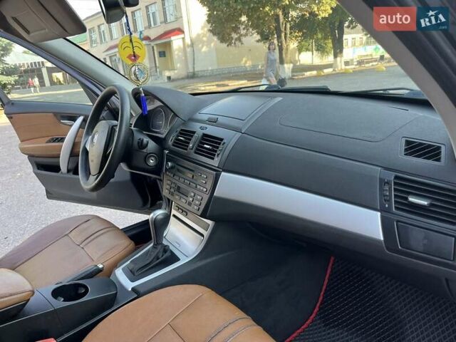 Чорний БМВ Х3, об'ємом двигуна 2 л та пробігом 272 тис. км за 9900 $, фото 17 на Automoto.ua