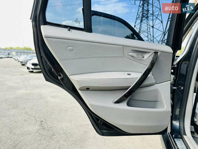 Чорний БМВ Х3, об'ємом двигуна 3 л та пробігом 220 тис. км за 9200 $, фото 16 на Automoto.ua