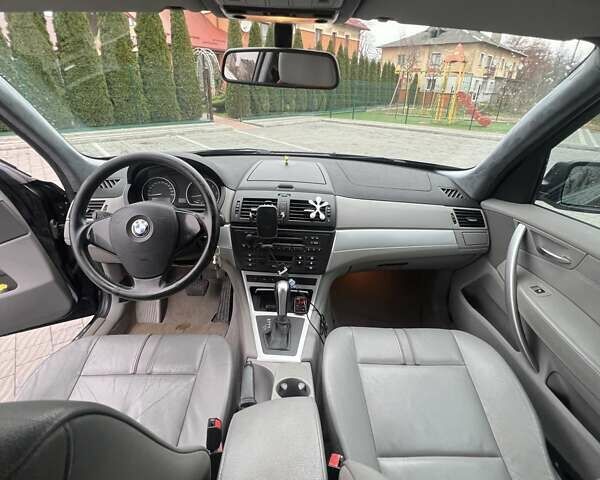 Черный БМВ Х3, объемом двигателя 2 л и пробегом 295 тыс. км за 10500 $, фото 8 на Automoto.ua