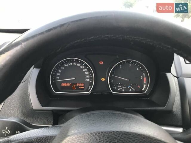 Чорний БМВ Х3, об'ємом двигуна 3 л та пробігом 340 тис. км за 10000 $, фото 5 на Automoto.ua