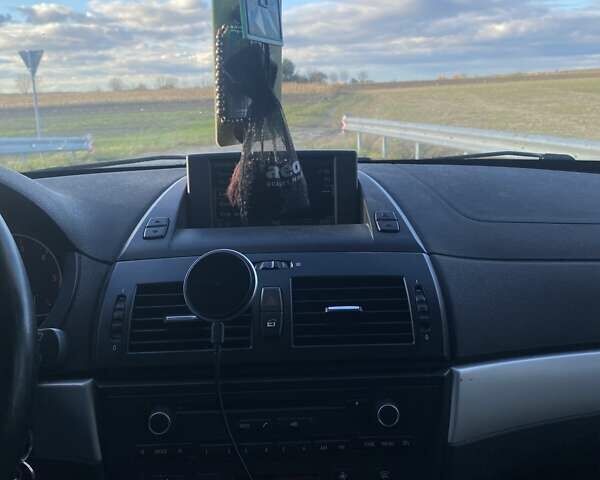 Черный БМВ Х3, объемом двигателя 2 л и пробегом 271 тыс. км за 10500 $, фото 3 на Automoto.ua