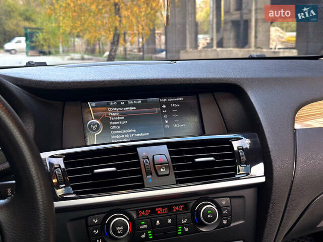 БМВ Х3 2011 у Хмельницькому на Automoto.ua Чорний БМВ Х3, об'ємом двигуна 3 л та пробігом 221 тис. км за 11333 $, фото 14 на Automoto.ua