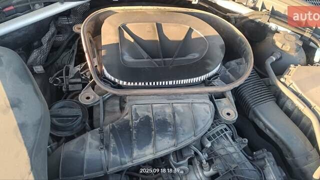 Чорний БМВ Х3, об'ємом двигуна 2.99 л та пробігом 284 тис. км за 14600 $, фото 2 на Automoto.ua