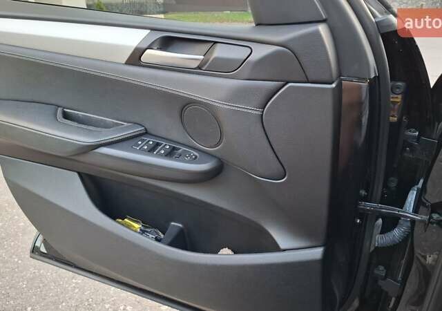 Чорний БМВ Х3, об'ємом двигуна 2 л та пробігом 202 тис. км за 15800 $, фото 49 на Automoto.ua