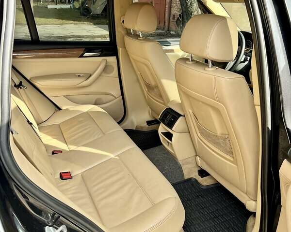 Черный БМВ Х3, объемом двигателя 3 л и пробегом 290 тыс. км за 12000 $, фото 9 на Automoto.ua