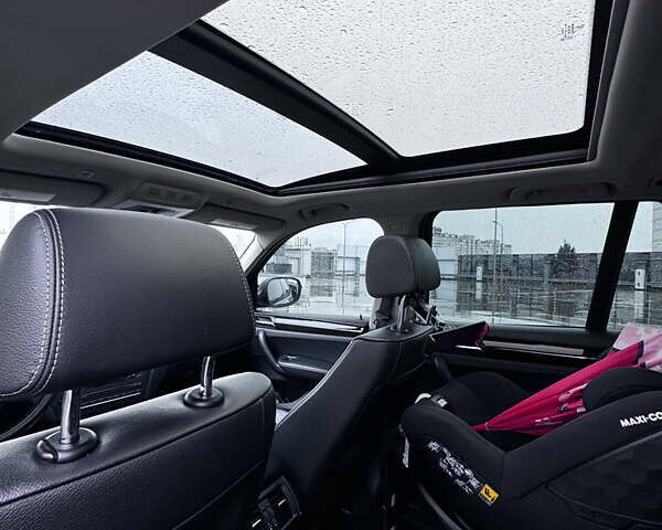 Чорний БМВ Х3, об'ємом двигуна 3 л та пробігом 267 тис. км за 12500 $, фото 2 на Automoto.ua