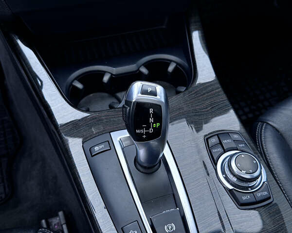 Чорний БМВ Х3, об'ємом двигуна 3 л та пробігом 267 тис. км за 12500 $, фото 3 на Automoto.ua