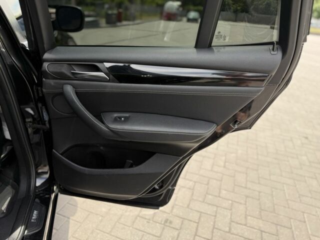 Черный БМВ Х3, объемом двигателя 2 л и пробегом 164 тыс. км за 9999 $, фото 7 на Automoto.ua