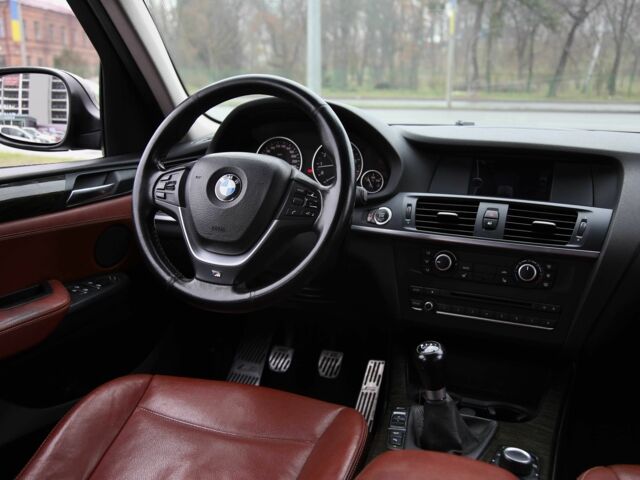 Чорний БМВ Х3, об'ємом двигуна 2 л та пробігом 260 тис. км за 10800 $, фото 11 на Automoto.ua