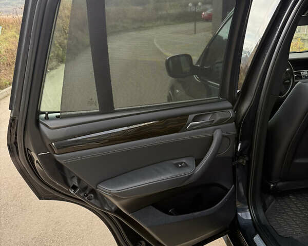 Черный БМВ Х3, объемом двигателя 3 л и пробегом 140 тыс. км за 15900 $, фото 14 на Automoto.ua