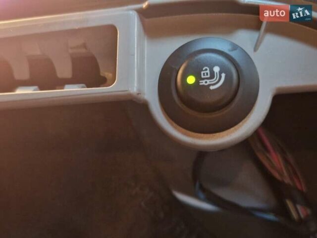 Чорний БМВ Х3, об'ємом двигуна 2 л та пробігом 289 тис. км за 15950 $, фото 40 на Automoto.ua