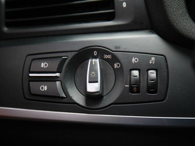 Чорний БМВ Х3, об'ємом двигуна 2 л та пробігом 260 тис. км за 10800 $, фото 21 на Automoto.ua