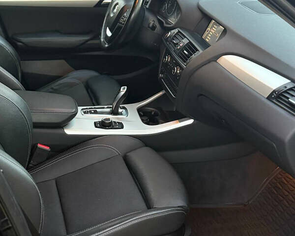 Чорний БМВ Х3, об'ємом двигуна 2 л та пробігом 155 тис. км за 12800 $, фото 14 на Automoto.ua