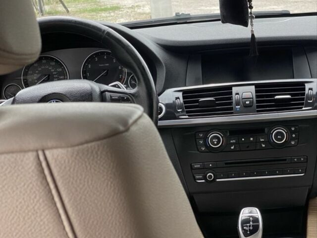 Чорний БМВ Х3, об'ємом двигуна 3 л та пробігом 290 тис. км за 12000 $, фото 4 на Automoto.ua