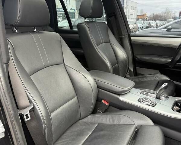 Черный БМВ Х3, объемом двигателя 2 л и пробегом 293 тыс. км за 11600 $, фото 15 на Automoto.ua