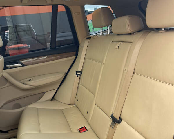 Чорний БМВ Х3, об'ємом двигуна 2 л та пробігом 219 тис. км за 15000 $, фото 27 на Automoto.ua