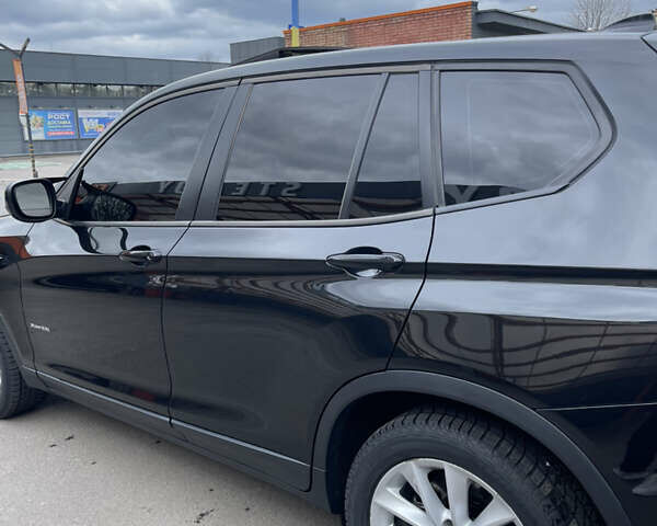 Чорний БМВ Х3, об'ємом двигуна 2 л та пробігом 219 тис. км за 15000 $, фото 2 на Automoto.ua