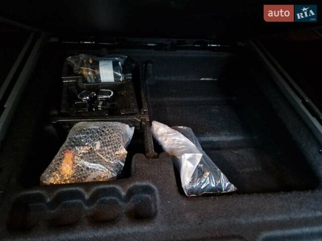 Чорний БМВ Х3, об'ємом двигуна 2 л та пробігом 289 тис. км за 15950 $, фото 42 на Automoto.ua