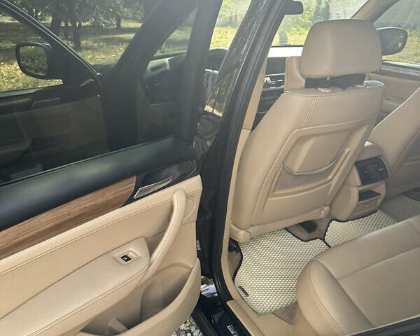 Черный БМВ Х3, объемом двигателя 2 л и пробегом 196 тыс. км за 15100 $, фото 9 на Automoto.ua