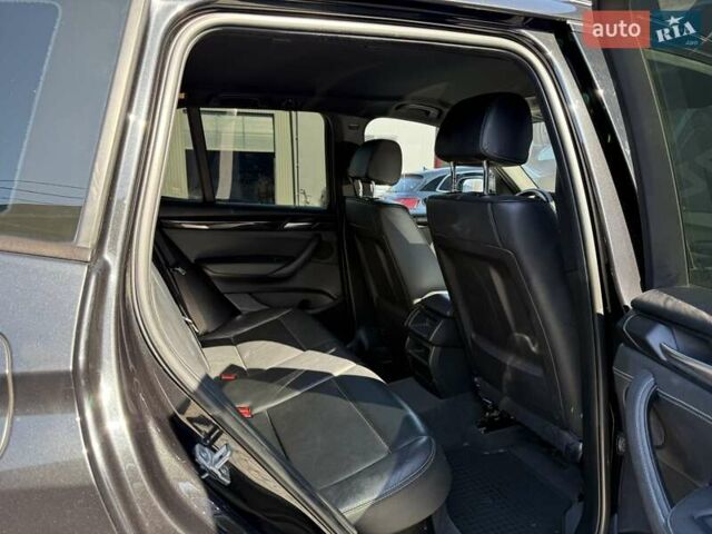 Чорний БМВ Х3, об'ємом двигуна 2 л та пробігом 216 тис. км за 14999 $, фото 46 на Automoto.ua