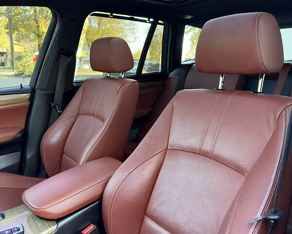 Черный БМВ Х3, объемом двигателя 2 л и пробегом 246 тыс. км за 14000 $, фото 17 на Automoto.ua