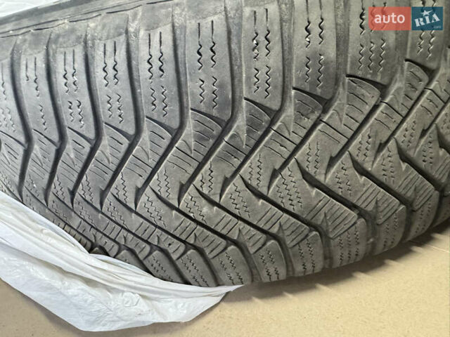 Чорний БМВ Х3, об'ємом двигуна 2 л та пробігом 236 тис. км за 14950 $, фото 38 на Automoto.ua