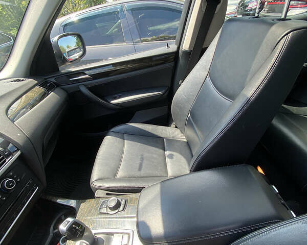 Черный БМВ Х3, объемом двигателя 2 л и пробегом 257 тыс. км за 9700 $, фото 26 на Automoto.ua