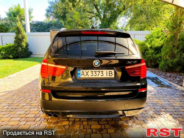 Черный БМВ Х3, объемом двигателя 2 л и пробегом 295 тыс. км за 9999 $, фото 1 на Automoto.ua