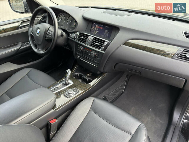 Чорний БМВ Х3, об'ємом двигуна 2 л та пробігом 142 тис. км за 13200 $, фото 10 на Automoto.ua