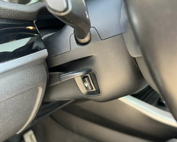 БМВ Х3 2014 в Львове на Automoto.ua Черный БМВ Х3, объемом двигателя 2 л и пробегом 212 тыс. км за 20500 $, фото 15 на Automoto.ua