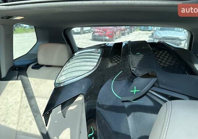 Чорний БМВ Х3, об'ємом двигуна 2 л та пробігом 179 тис. км за 8600 $, фото 7 на Automoto.ua