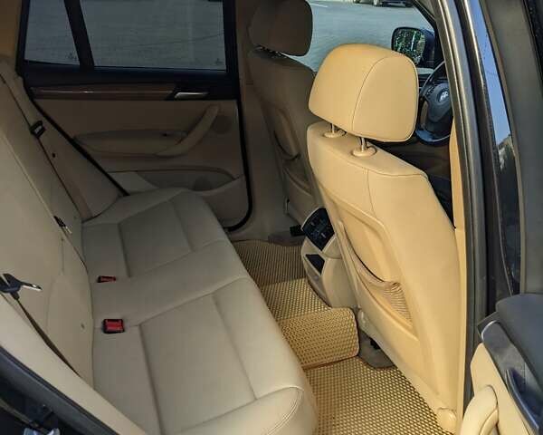 БМВ Х3 2014 у Луцьку на Automoto.ua Чорний БМВ Х3, об'ємом двигуна 2 л та пробігом 312 тис. км за 12800 $, фото 7 на Automoto.ua