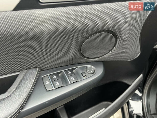 Черный БМВ Х3, объемом двигателя 2 л и пробегом 280 тыс. км за 17700 $, фото 29 на Automoto.ua