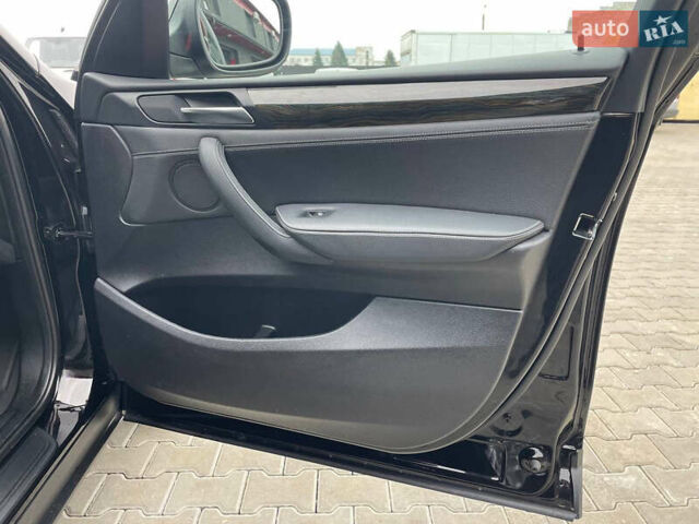 Черный БМВ Х3, объемом двигателя 2 л и пробегом 227 тыс. км за 11750 $, фото 81 на Automoto.ua