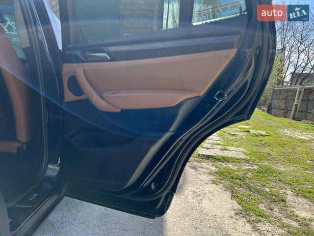 Чорний БМВ Х3, об'ємом двигуна 2 л та пробігом 262 тис. км за 18300 $, фото 34 на Automoto.ua