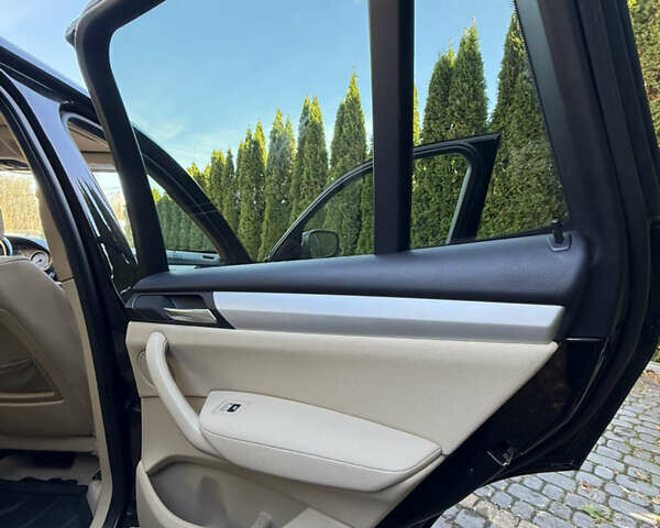 Чорний БМВ Х3, об'ємом двигуна 2 л та пробігом 163 тис. км за 13999 $, фото 52 на Automoto.ua