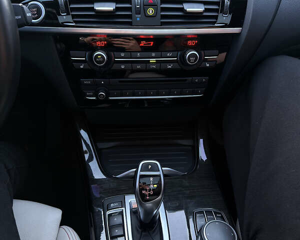 Чорний БМВ Х3, об'ємом двигуна 3 л та пробігом 132 тис. км за 18500 $, фото 19 на Automoto.ua