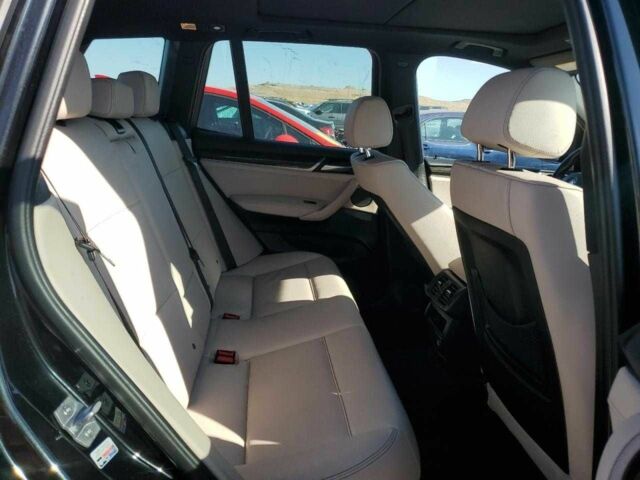 Черный БМВ Х3, объемом двигателя 2 л и пробегом 64 тыс. км за 4400 $, фото 9 на Automoto.ua