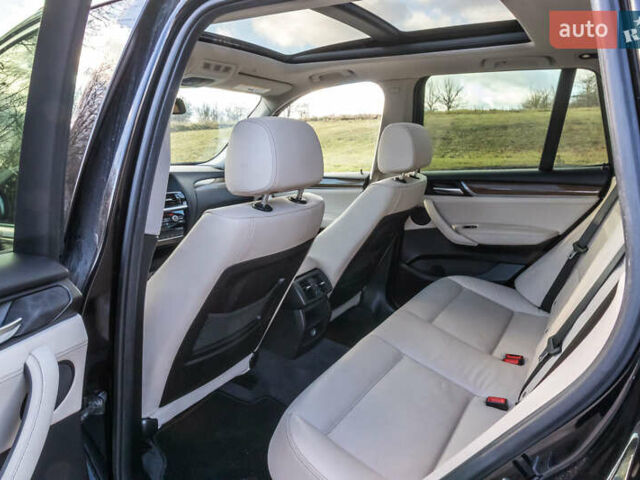 Черный БМВ Х3, объемом двигателя 2 л и пробегом 90 тыс. км за 15000 $, фото 6 на Automoto.ua
